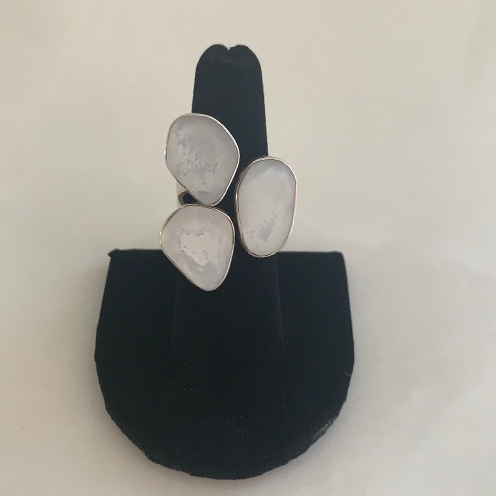 Beautiful Sterling Silver and Mother of Pearl Ring